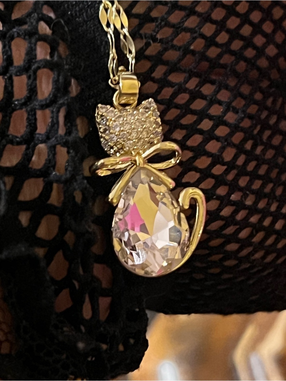 Gold Cat Pendant Necklace with Pink Teardrop Crystal 15 inch’s - Picture 8 of 10